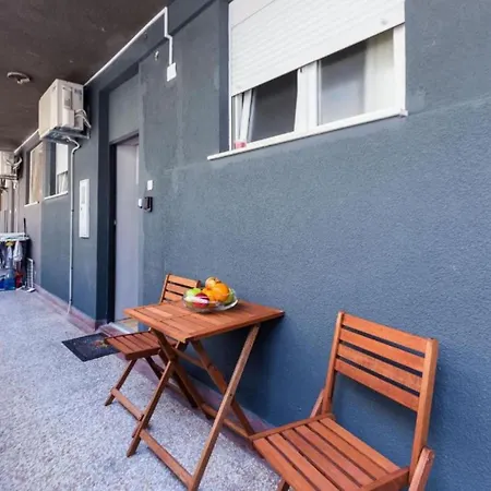 Cultural Haven Two Bedroom * זאדאר